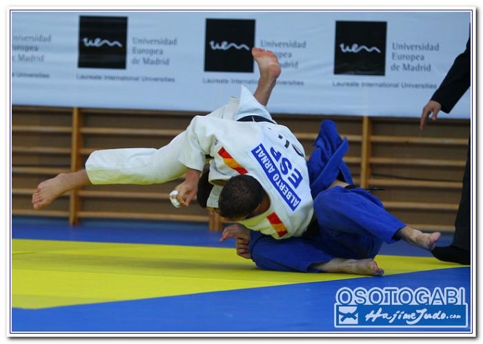 CEU2011 900112